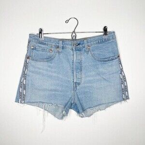 LEVI'S Light Wash Side Logo Denim Shorts 